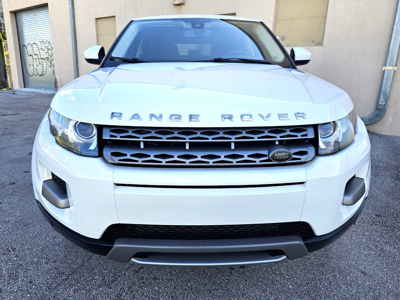 Used 2015 Land Rover Range Rover Evoque Pure image 15