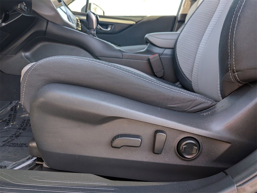 Used 2025 Subaru Outback Premium image 17