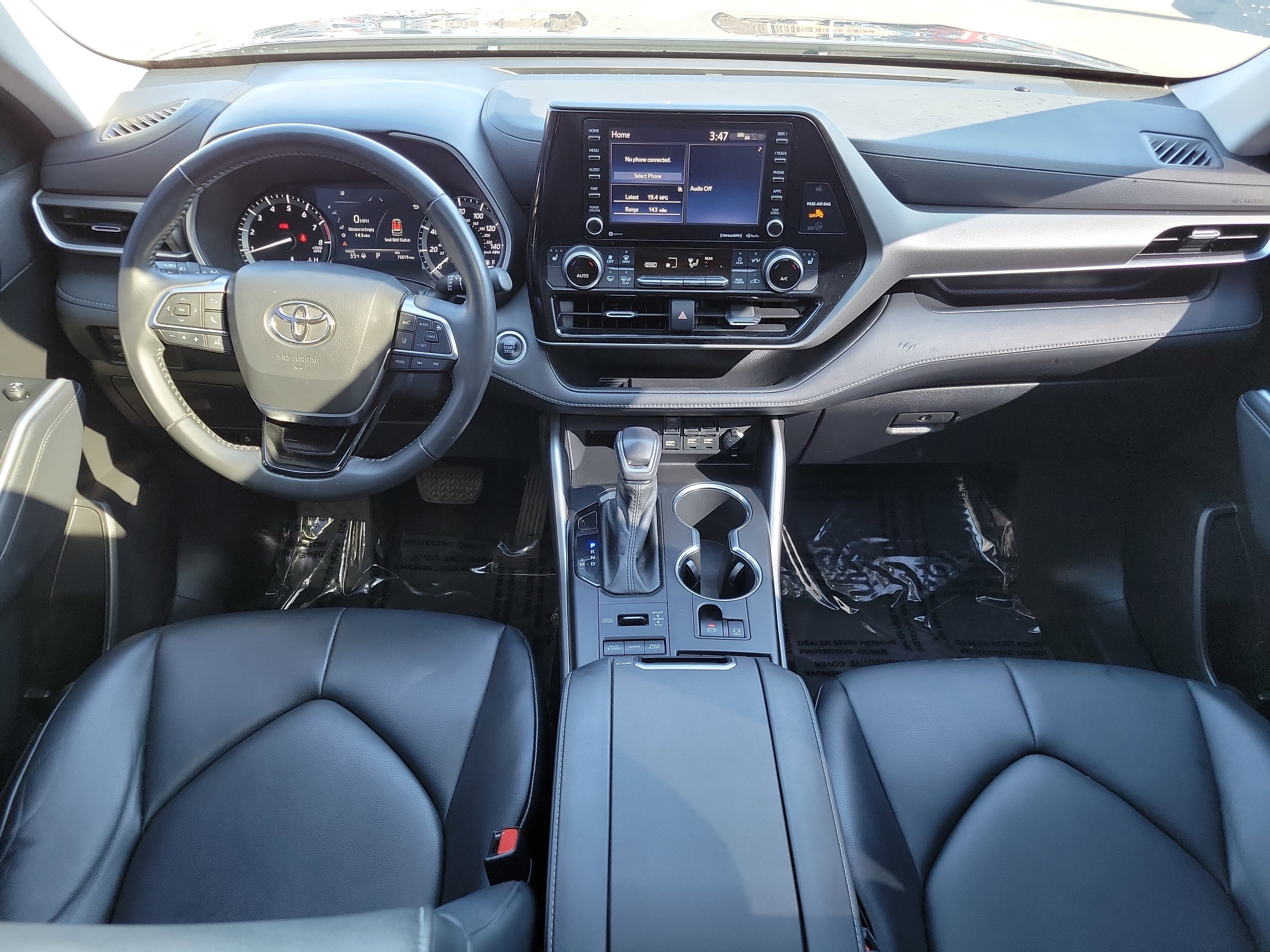 Used 2021 Toyota Highlander XLE image 16