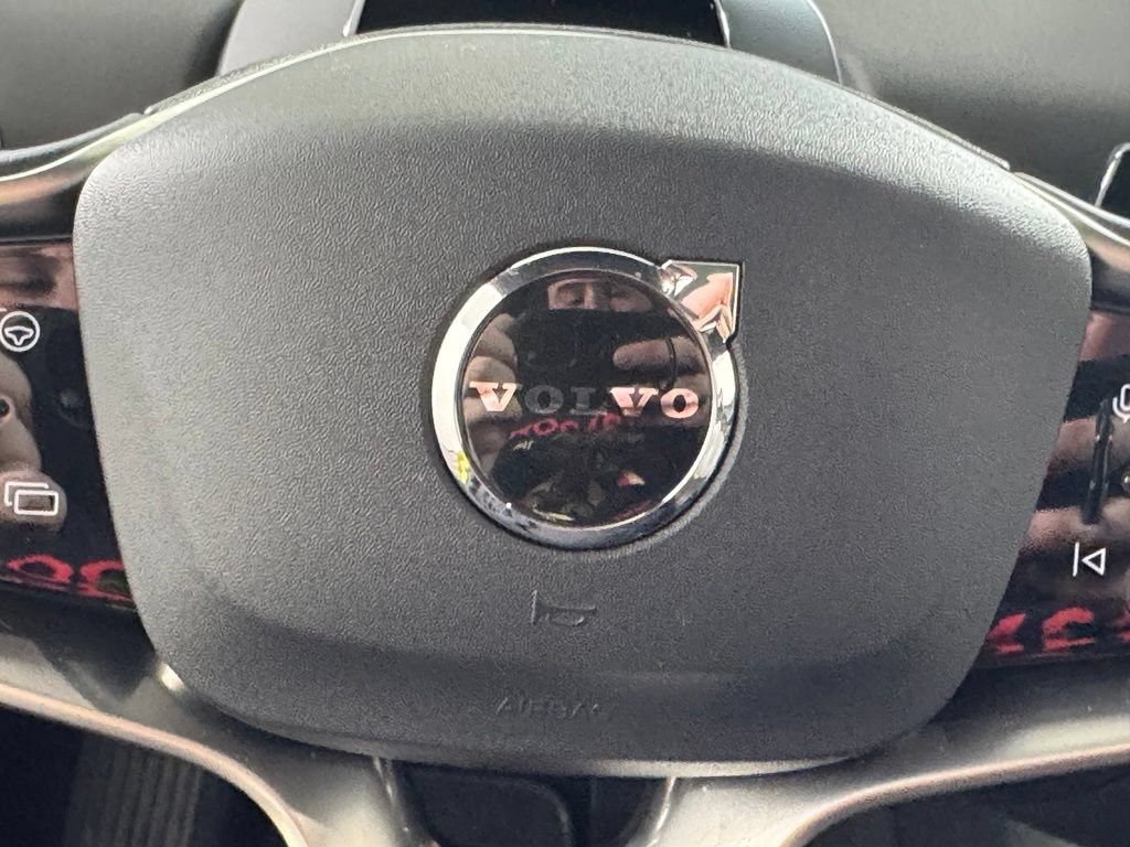 Certified 2025 Volvo EX30 Ultra AWD/4WD image 30