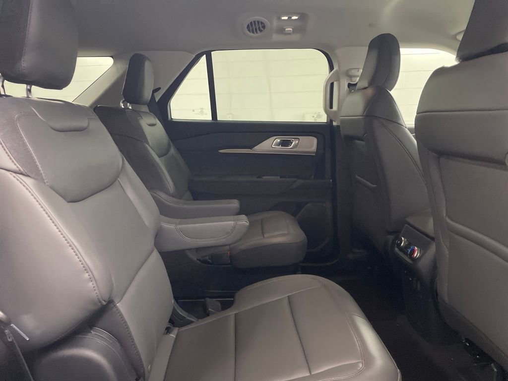 New 2025 Ford Explorer Active w/ Active Comfort Package image 28