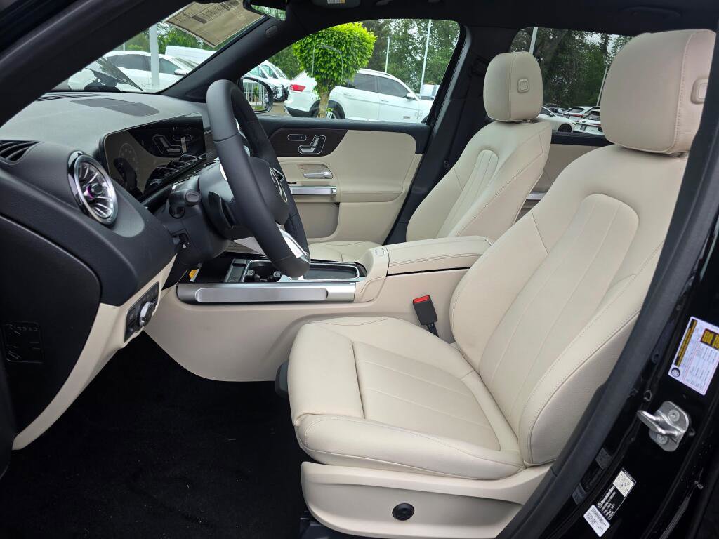 New 2026 Mercedes-Benz GLB 250 4MATIC image 13