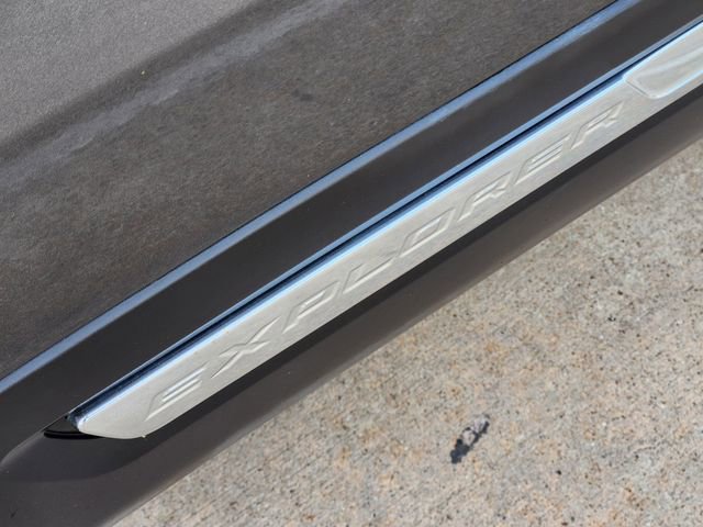 Used 2017 Ford Explorer XLT w/ Equipment Group 201A image 12