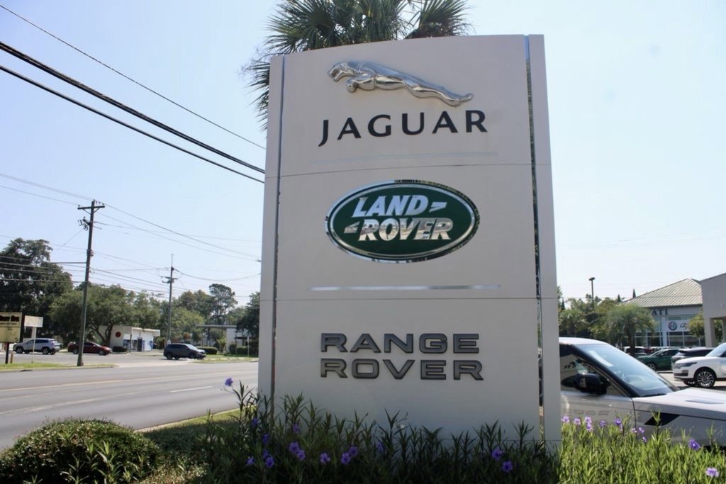 Used 2024 Land Rover Range Rover Evoque Dynamic SE image 27