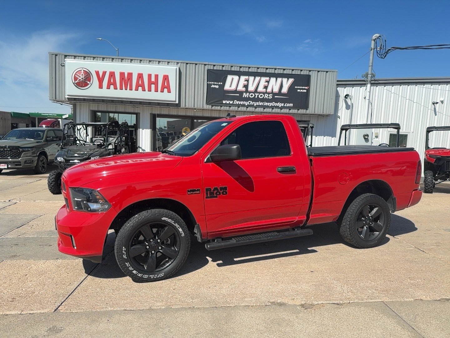 Used 2021 RAM 1500 Express w/ Express Value Package AWD/4WD image 1