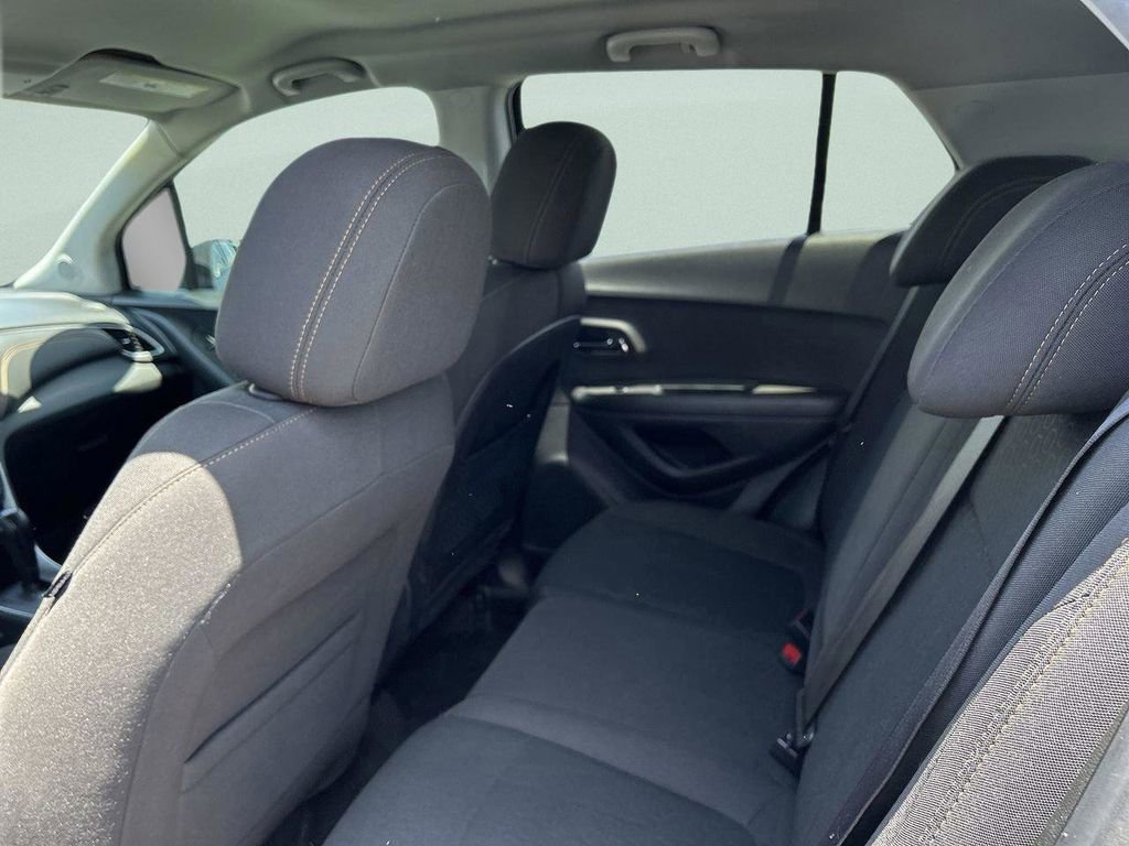 Used 2021 Chevrolet Trax LS w/ Tint and Cruise Package image 18