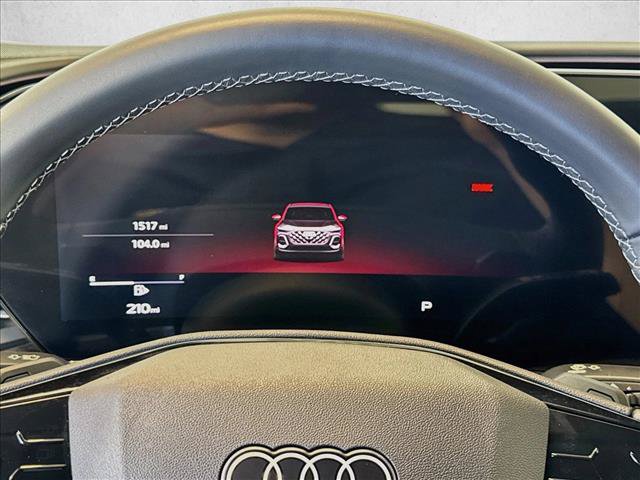 Used 2025 Audi Q5 Premium AWD/4WD image 11