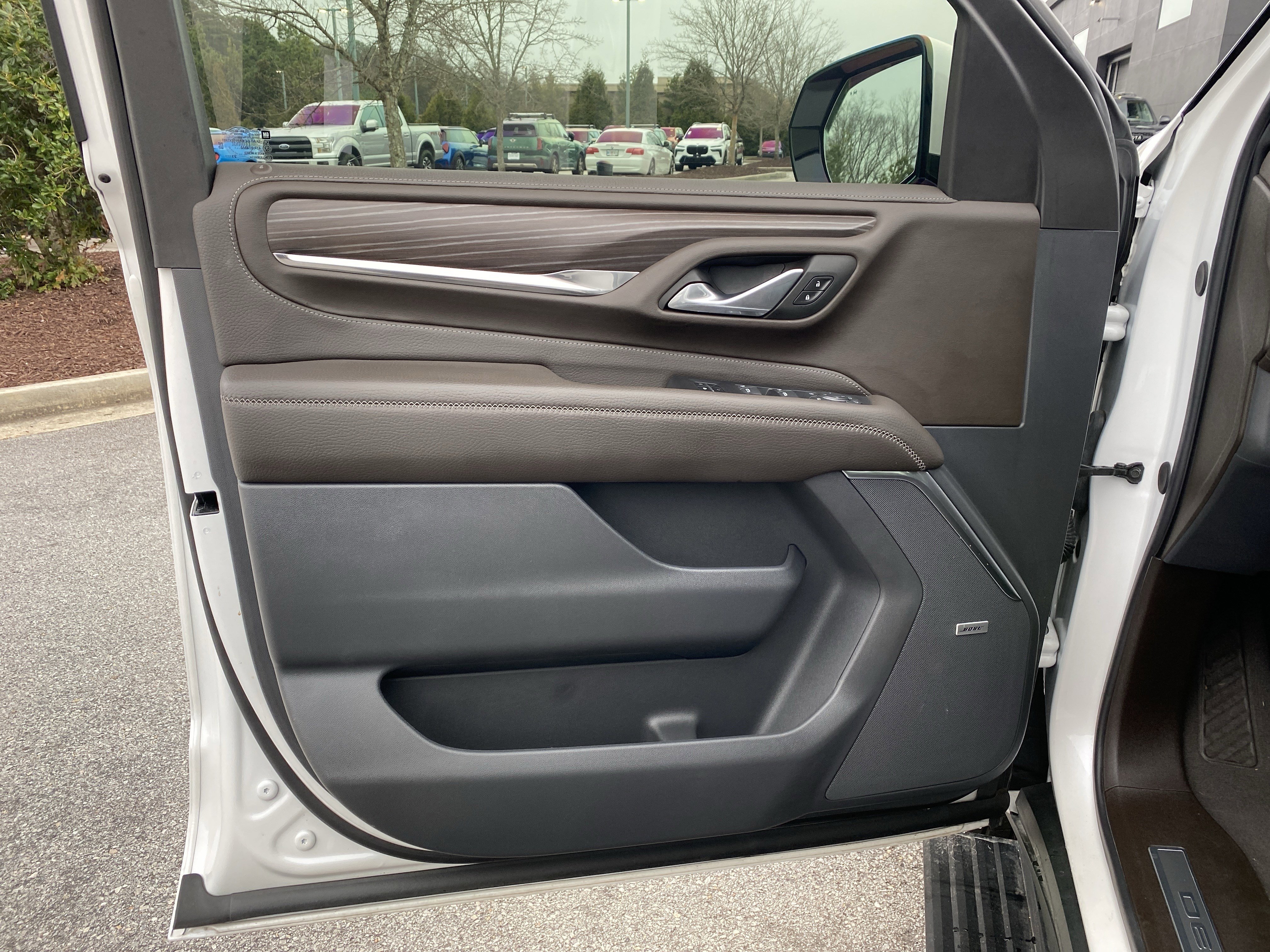 Used 2024 GMC Yukon Denali w/ Denali Reserve Package image 25