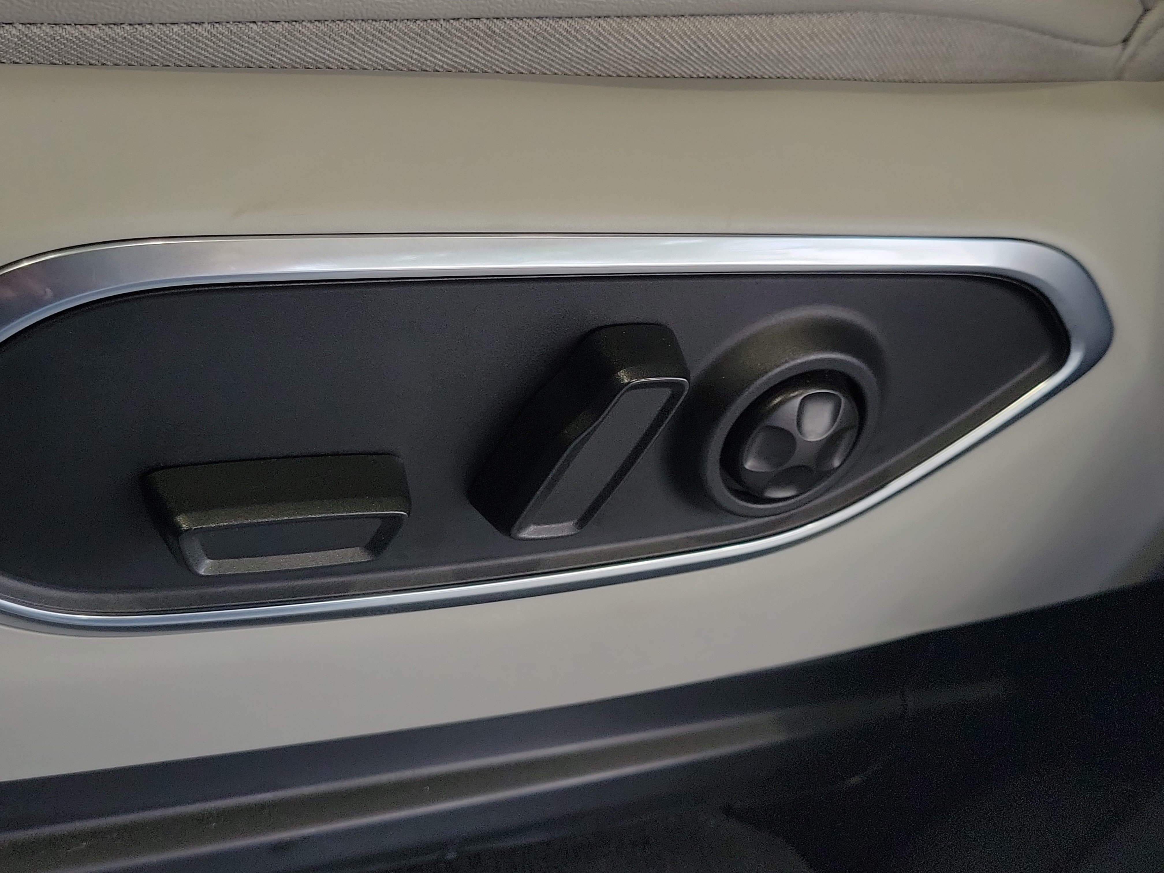 Certified 2022 Jeep Wagoneer Series I RWD image 20