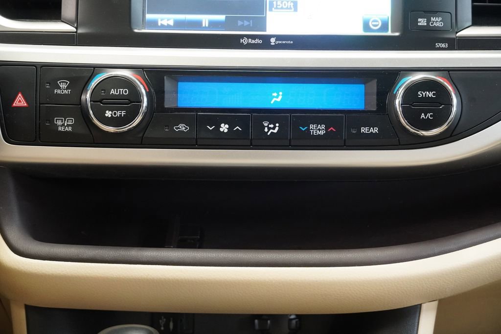 Used 2015 Toyota Highlander XLE image 22