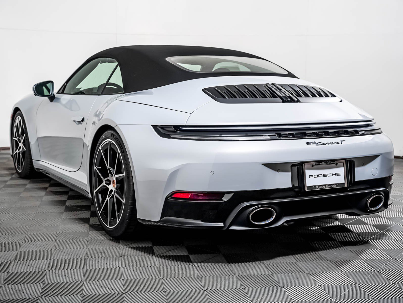 New 2026 Porsche 911 Carrera T RWD image 3