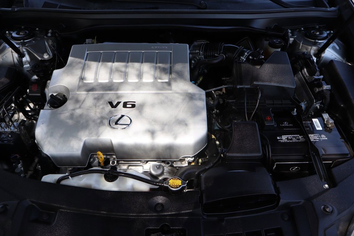 Used 2015 Lexus ES 350 w/ Luxury Package image 40