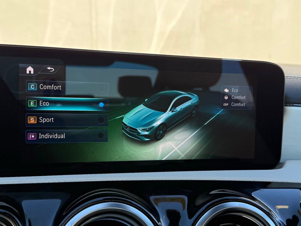 Used 2025 Mercedes-Benz CLA 250 image 11