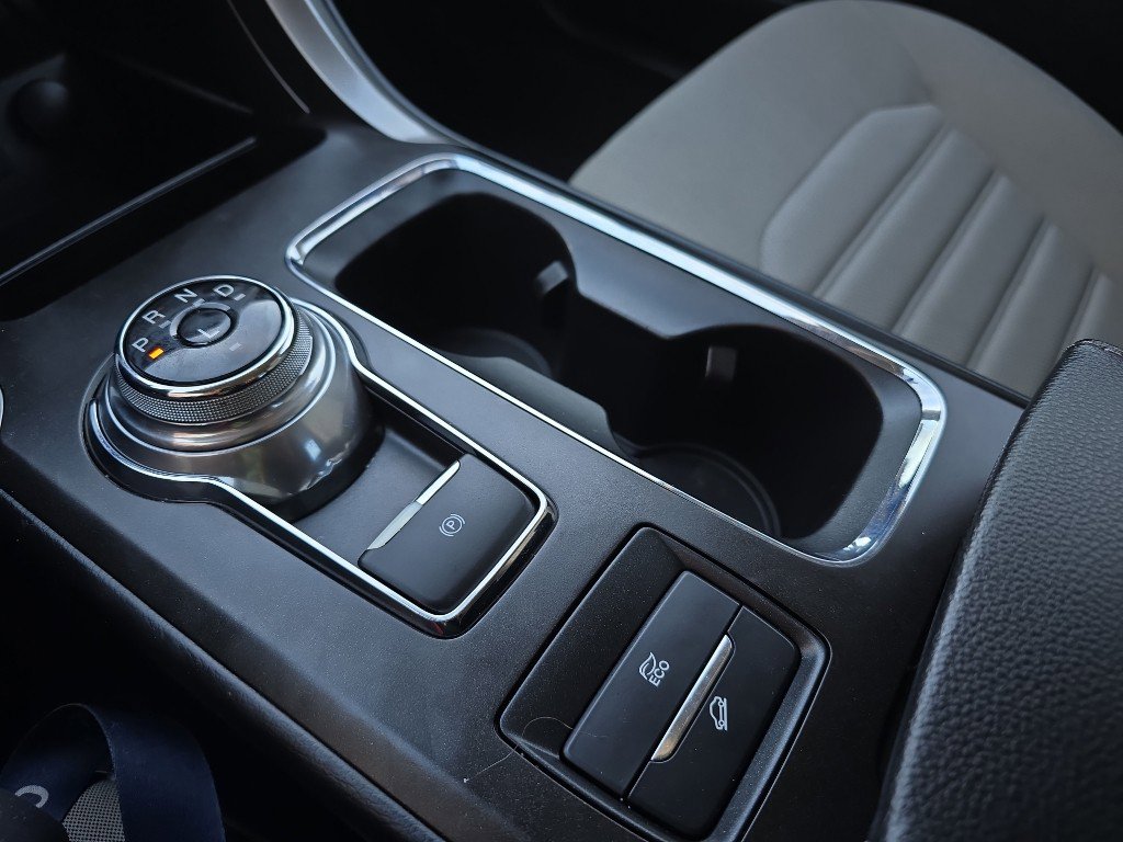 Used 2018 Ford Fusion S FWD image 18