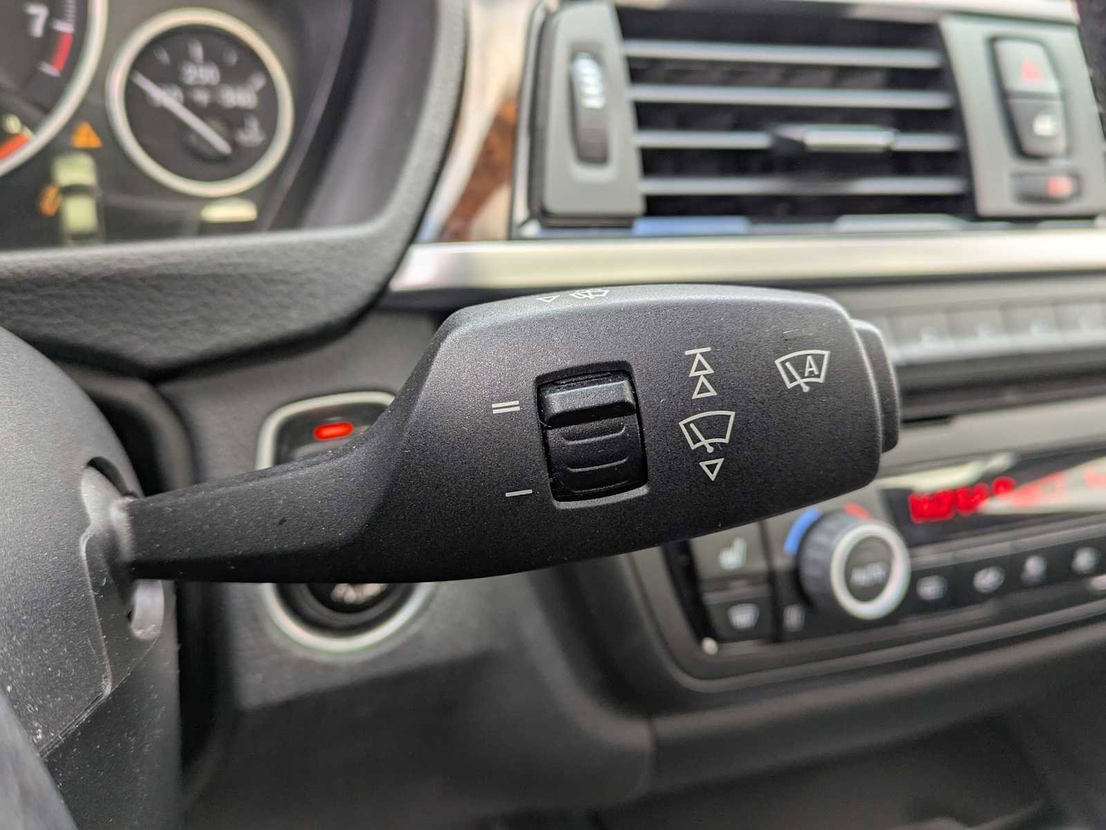 Used 2014 BMW 328i xDrive Sedan image 26