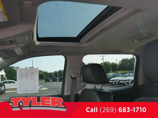 Used 2017 Chevrolet Silverado 1500 LTZ Z71 w/ LTZ Plus Package AWD/4WD image 40