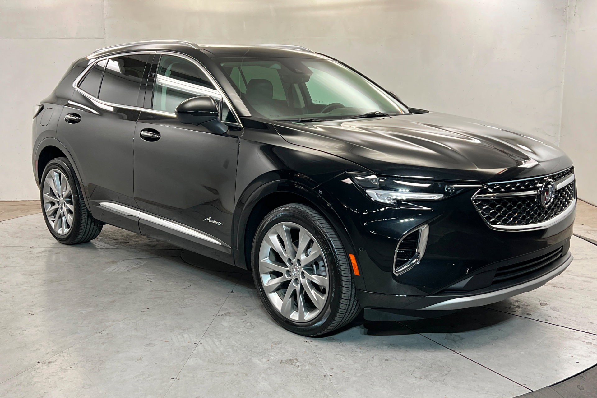 Used 2023 Buick Envision Avenir image 8