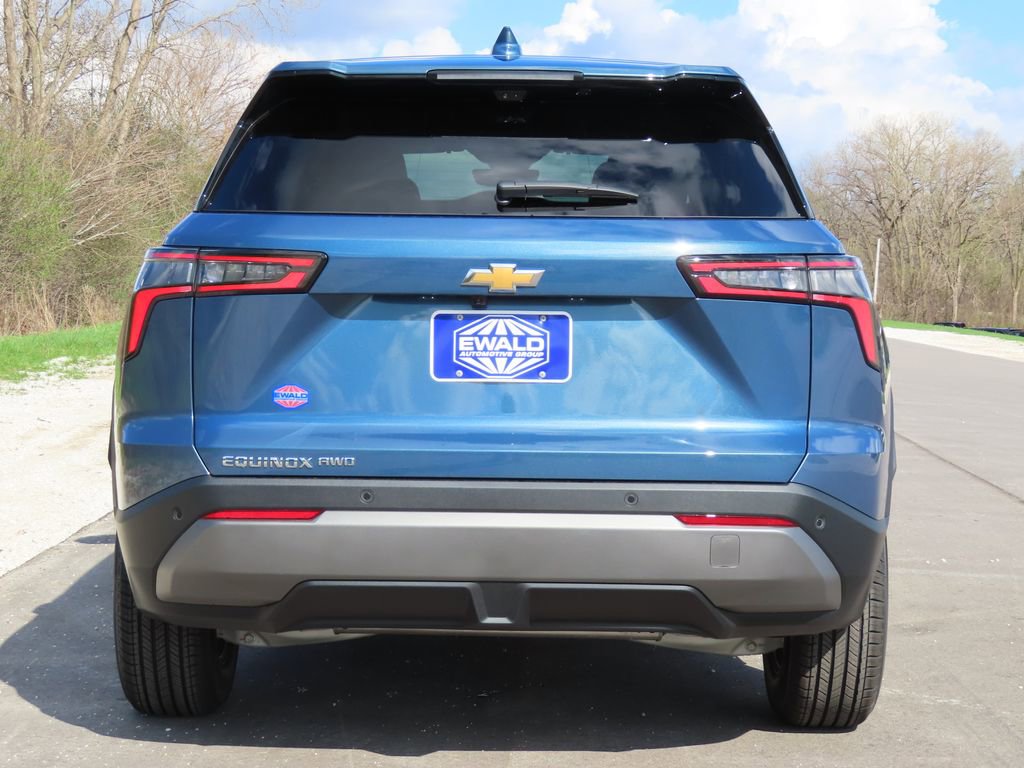 New 2026 Chevrolet Equinox LT w/ Safety and Technology Package AWD/4WD image 17