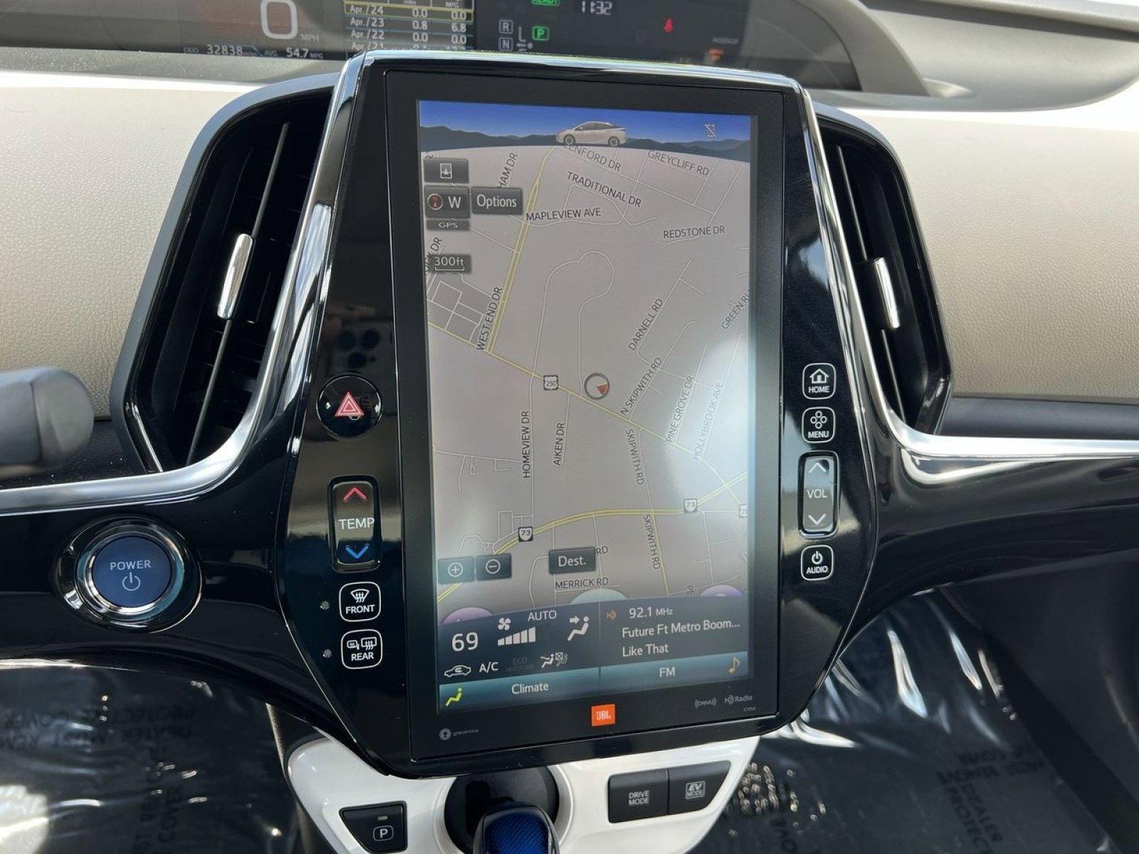 Used 2018 Toyota Prius Four w/ Advanced Technology Package FWD image 21