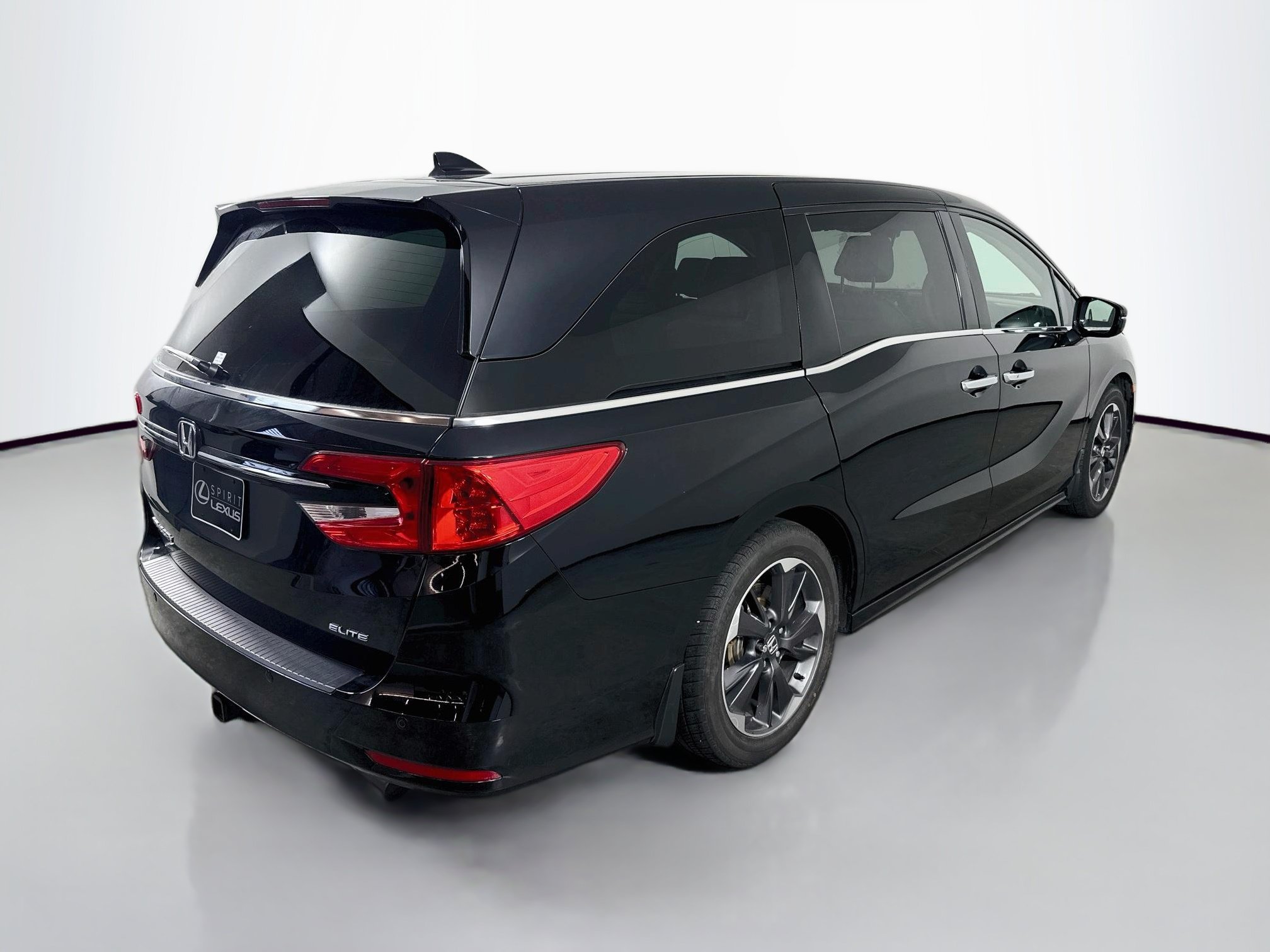 Used 2021 Honda Odyssey Elite image 7
