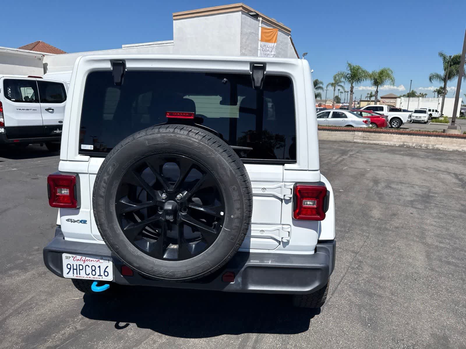 Used 2024 Jeep Wrangler Unlimited Sahara AWD/4WD image 18