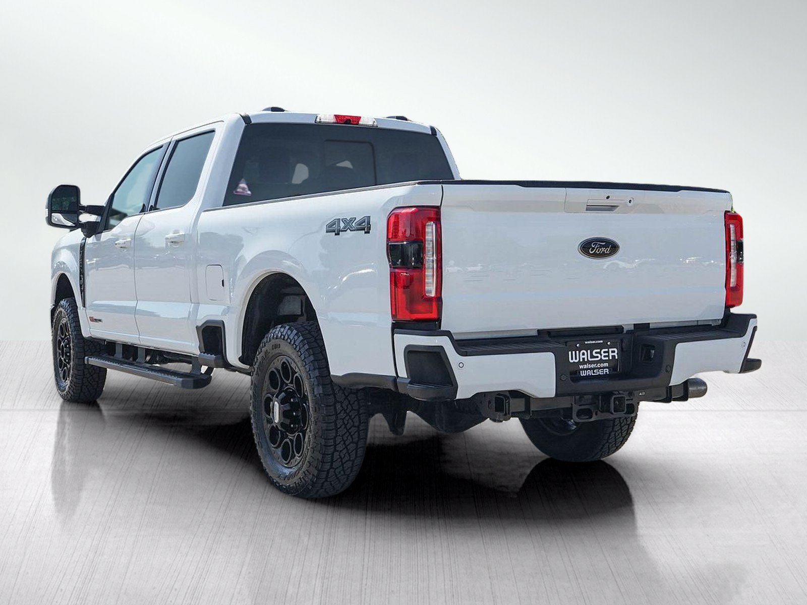 Used 2025 Ford F350 Lariat w/ Lariat Ultimate Package AWD/4WD image 3