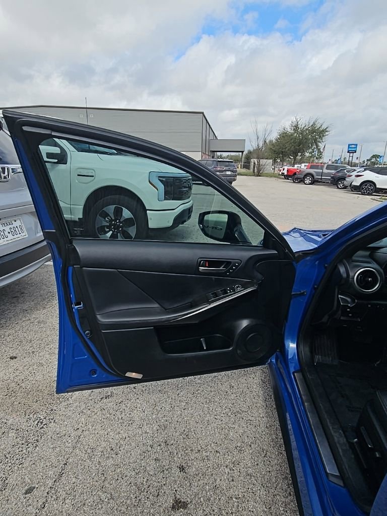 Used 2022 Lexus IS 300 w/ Premium Package image 10