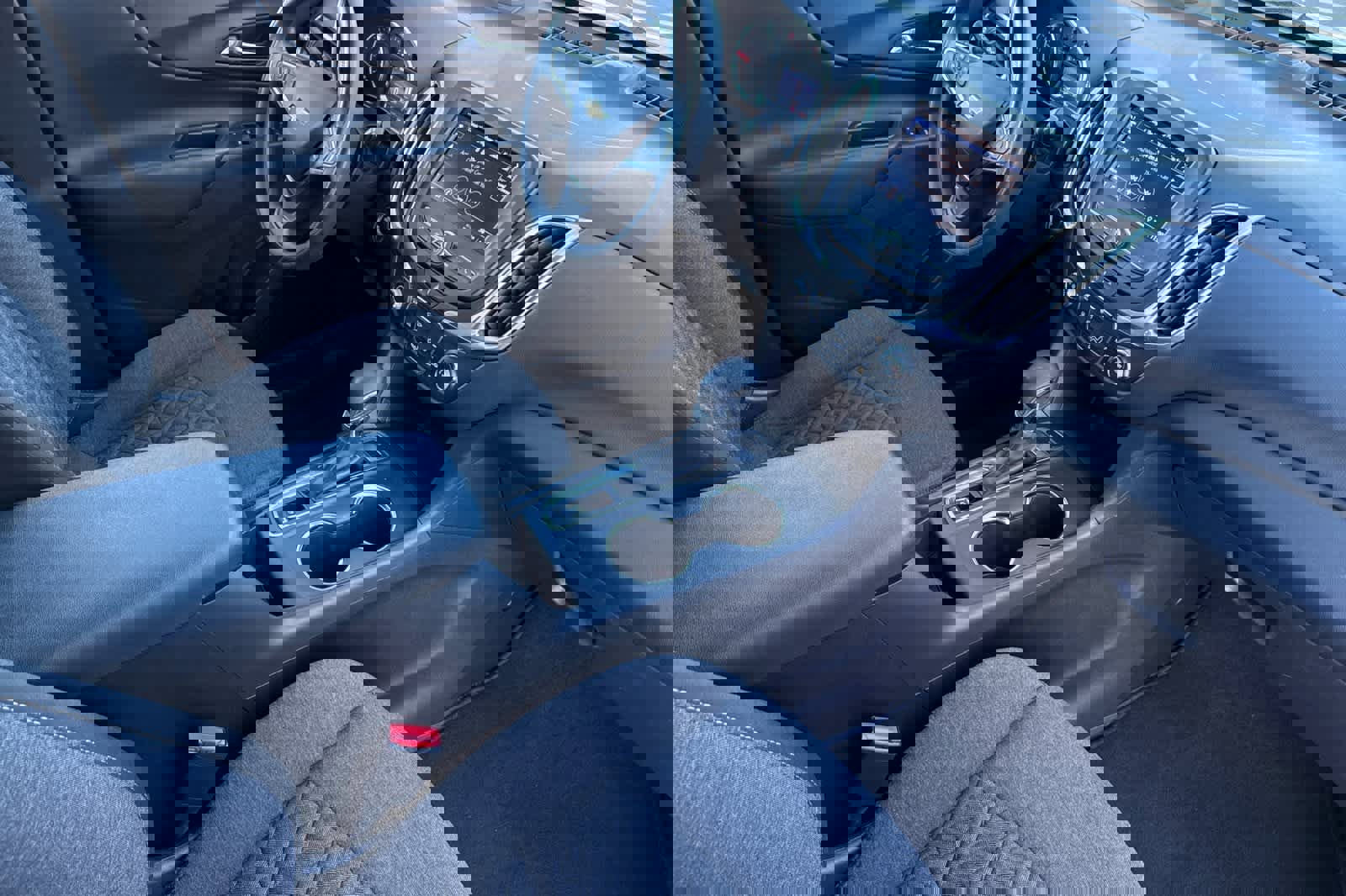 Used 2023 Chevrolet Equinox LT image 17