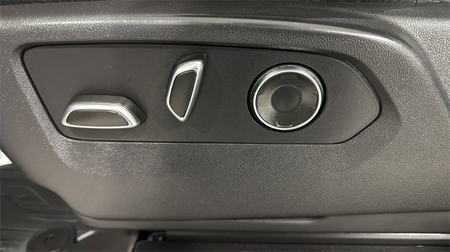 Used 2024 GMC Sierra 3500 Denali image 25