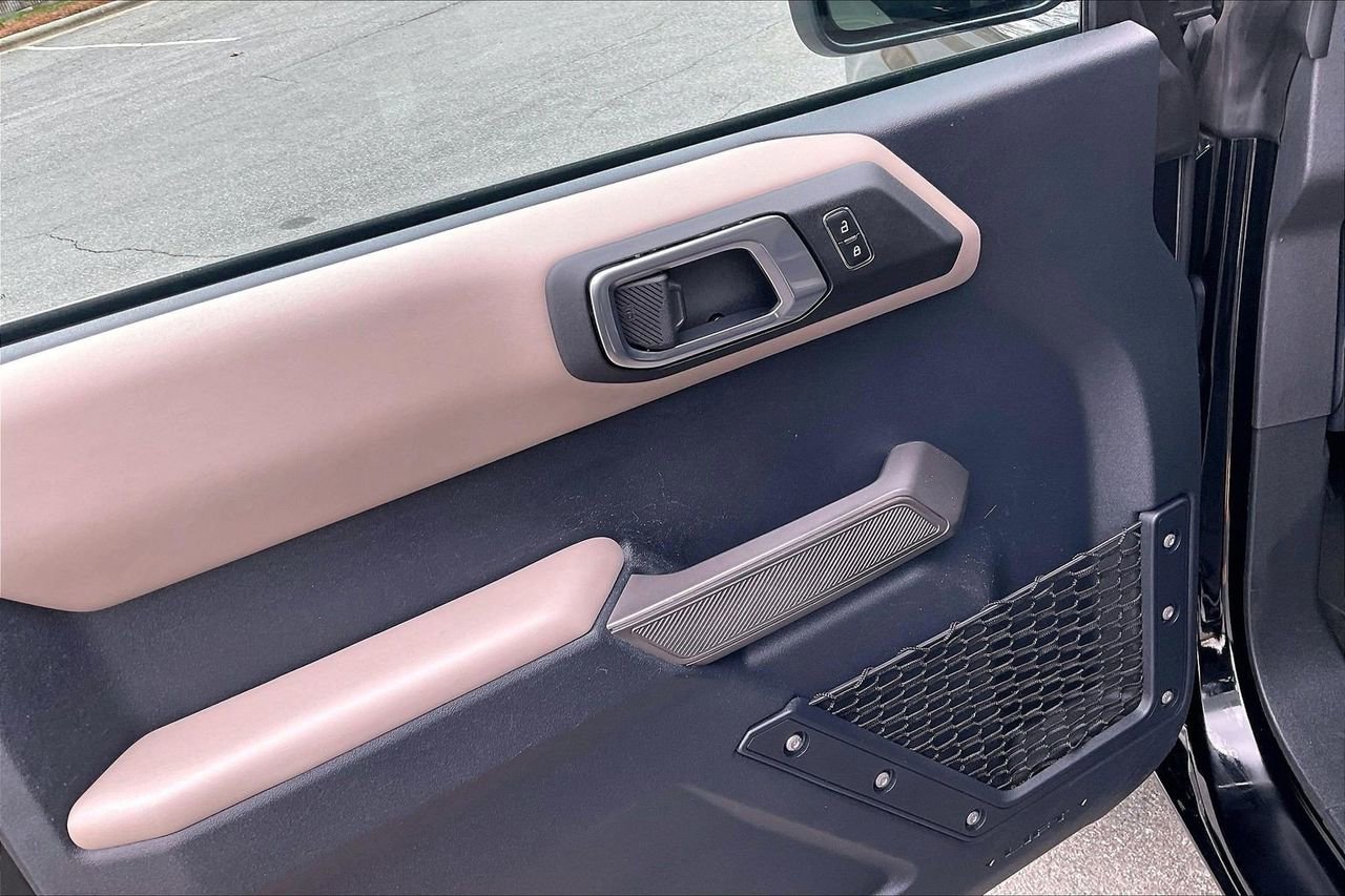 Used 2023 Ford Bronco Wildtrak image 26