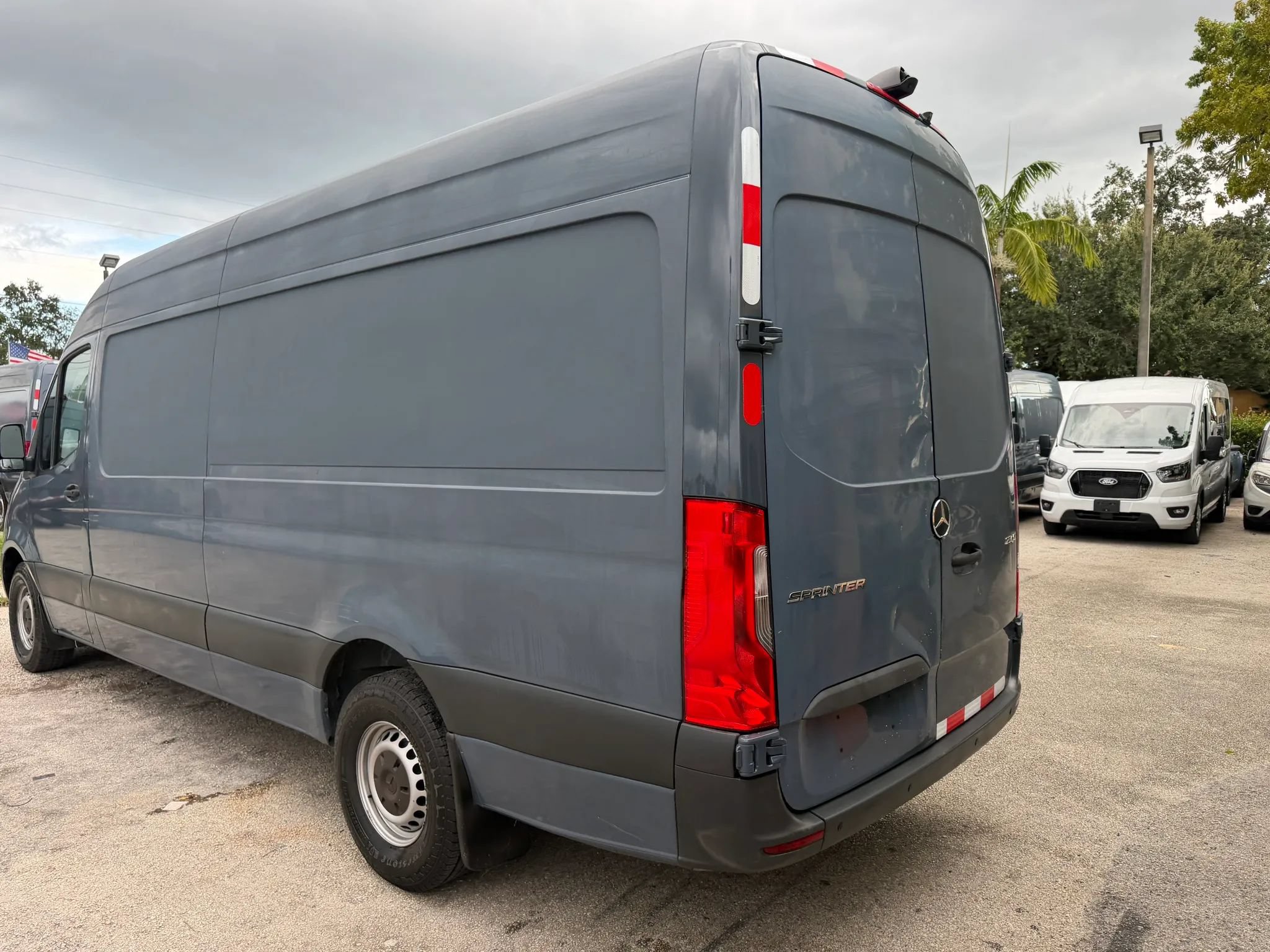 Used 2019 Mercedes-Benz Sprinter 170 image 3