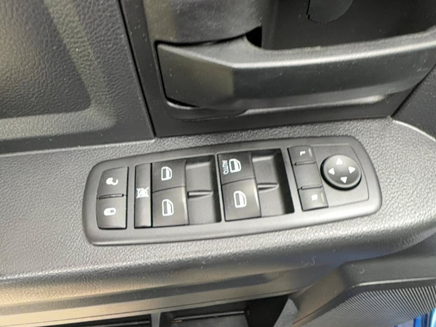 Used 2016 RAM 1500 Express AWD/4WD image 15