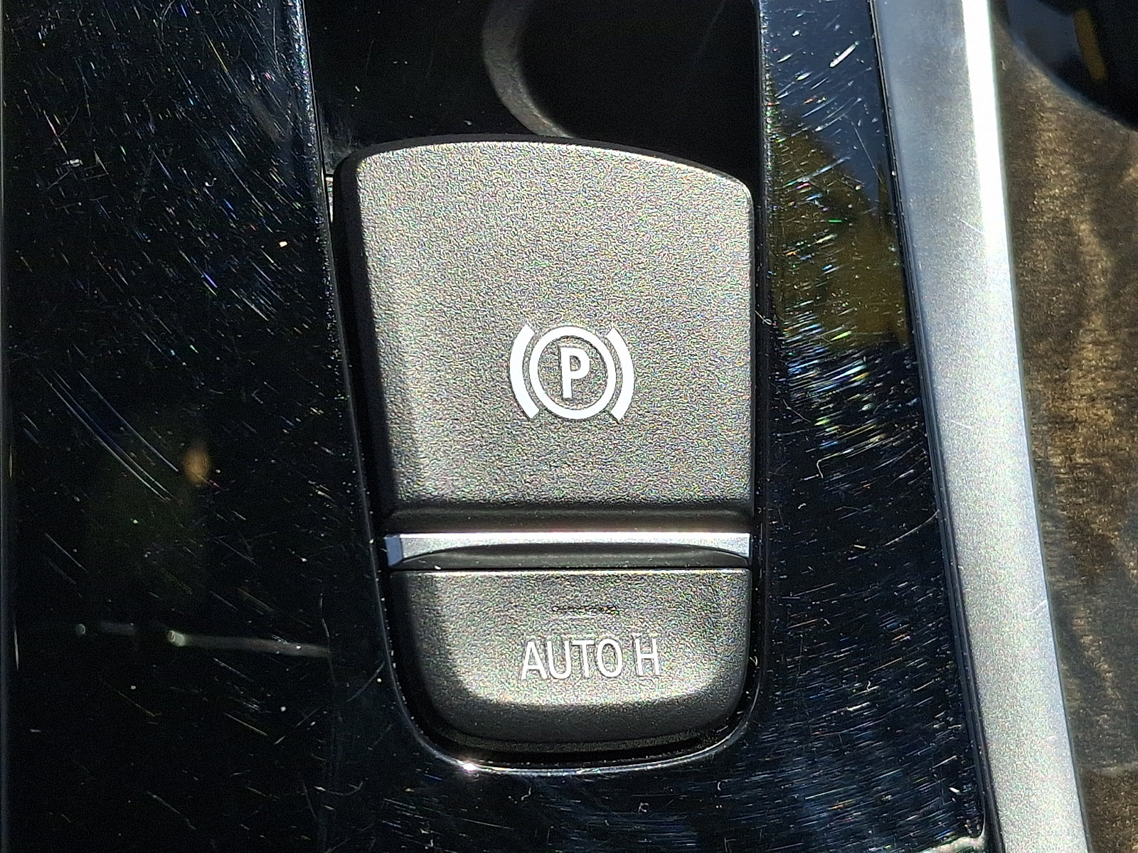 Used 2018 BMW 530i xDrive AWD/4WD image 25