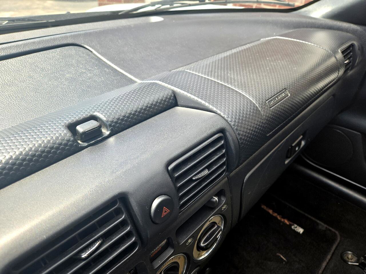 Used 2003 Toyota MR2 image 17