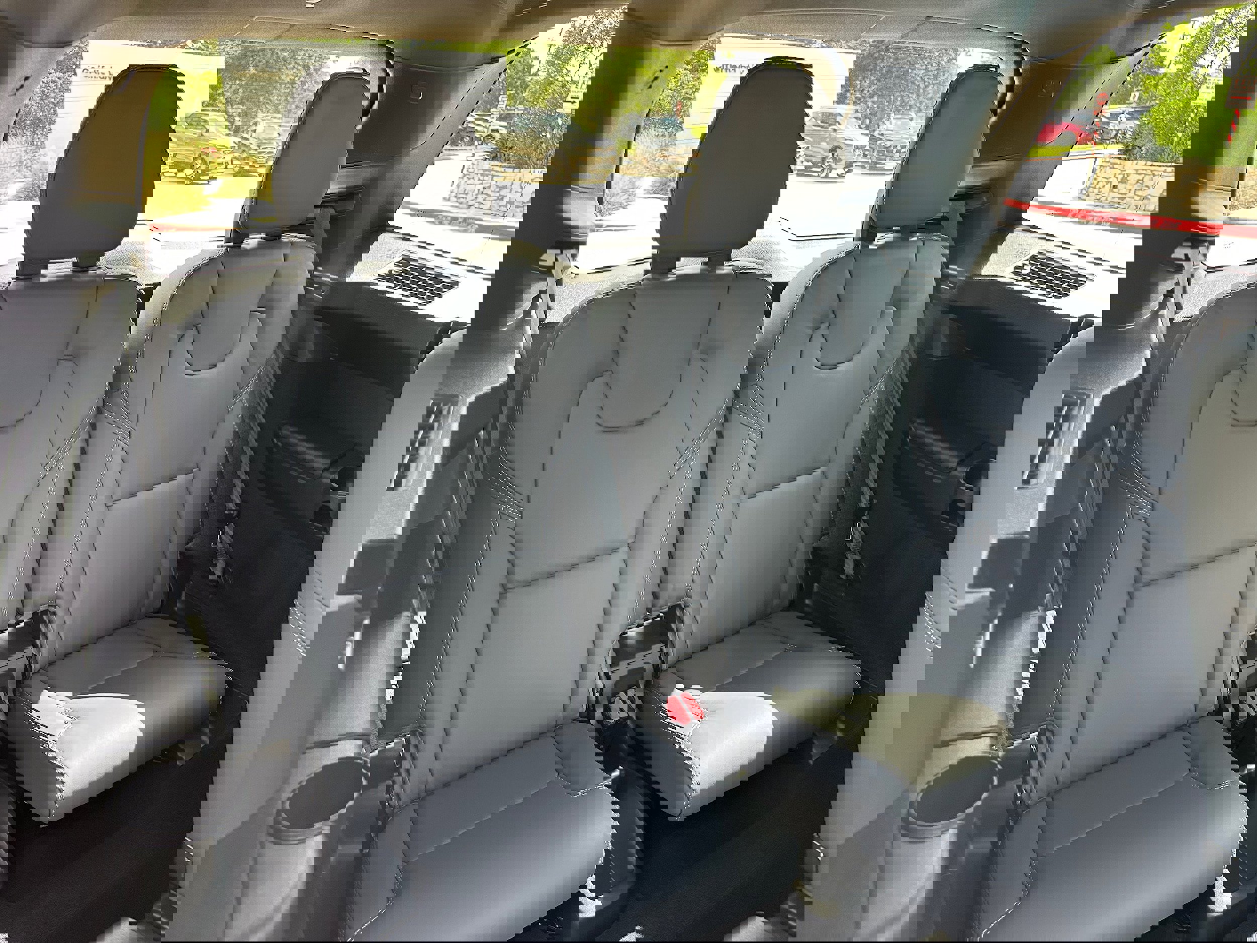 Certified 2024 Volvo XC90 T8 Ultimate image 13