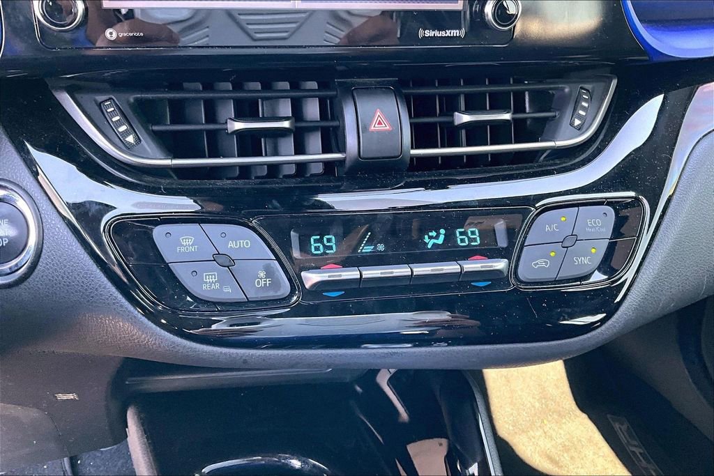 Used 2021 Toyota C-HR XLE image 22