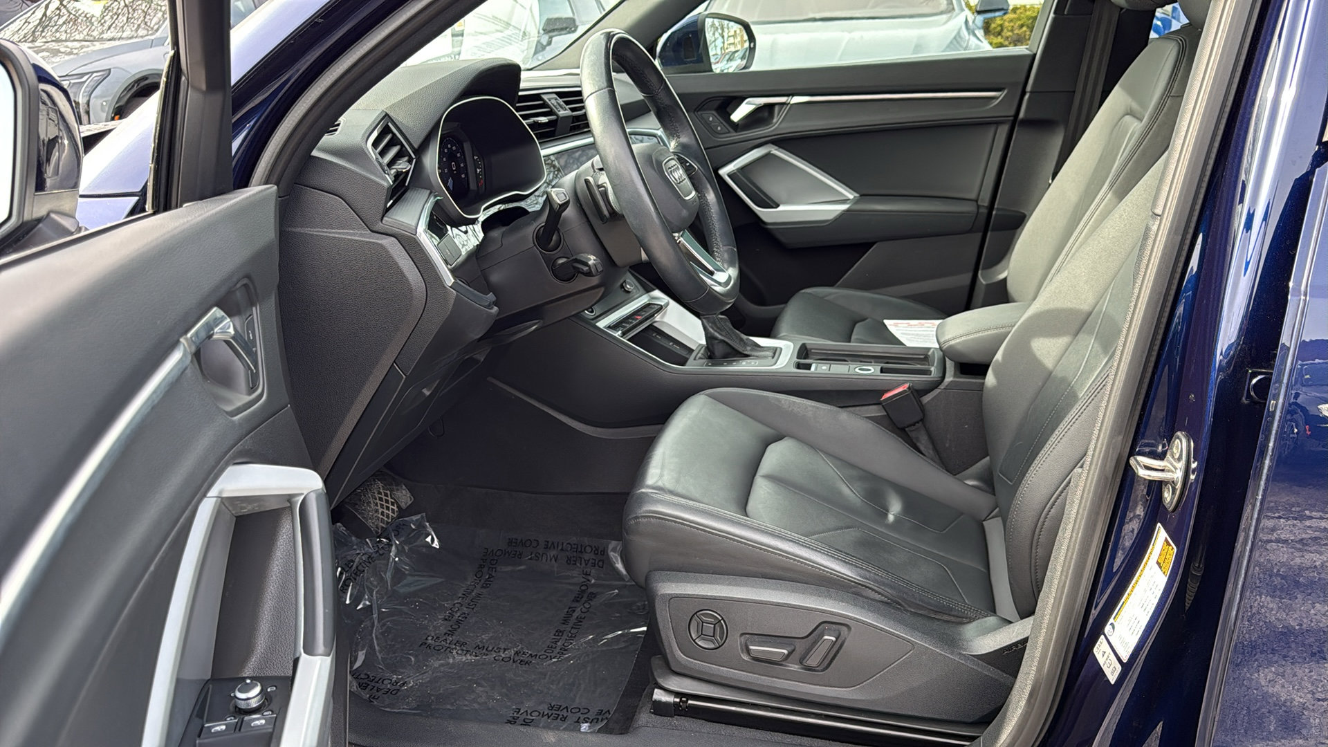 Used 2021 Audi Q3 2.0T Premium w/ Convenience Package image 8