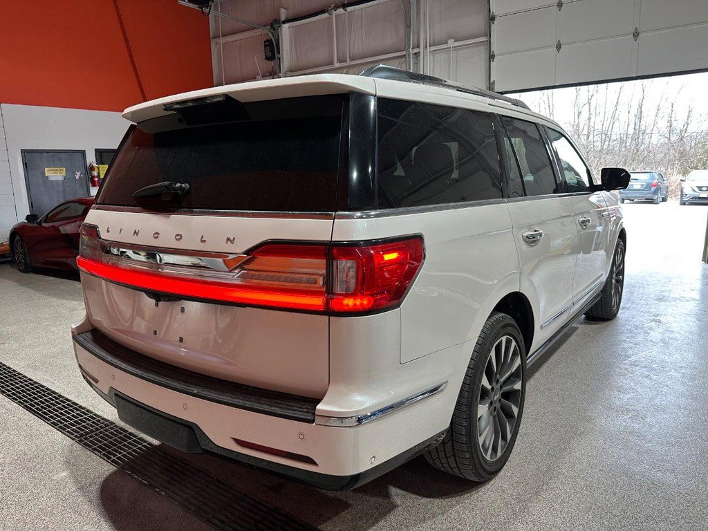 Used 2018 Lincoln Navigator Select w/ Technology Package image 5