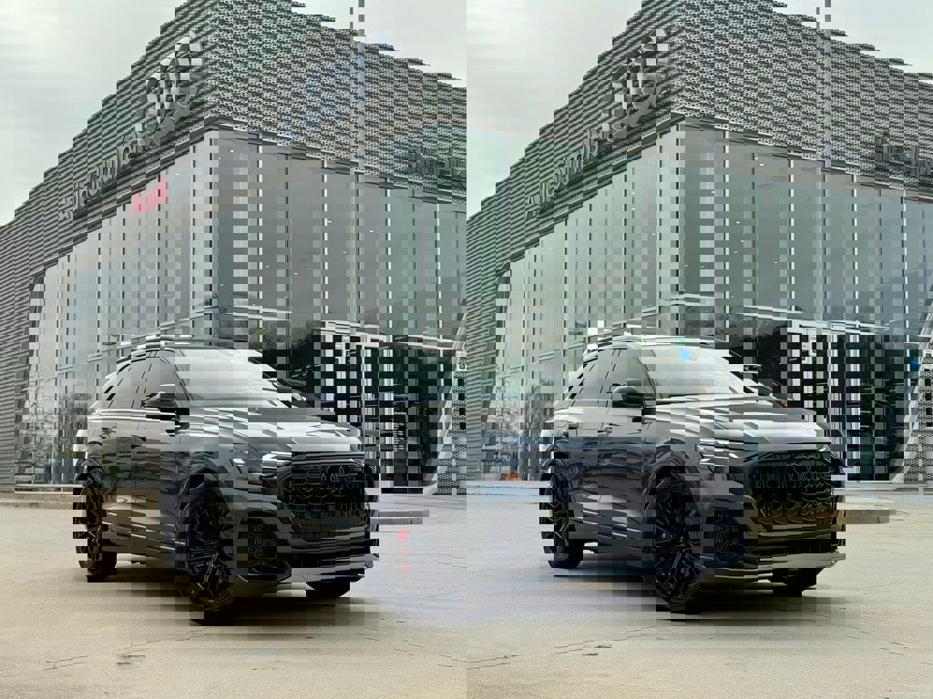 New 2026 Audi SQ8 Prestige image 2