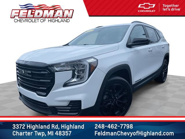 Used 2022 GMC Terrain SLE w/ Driver Convenience Package