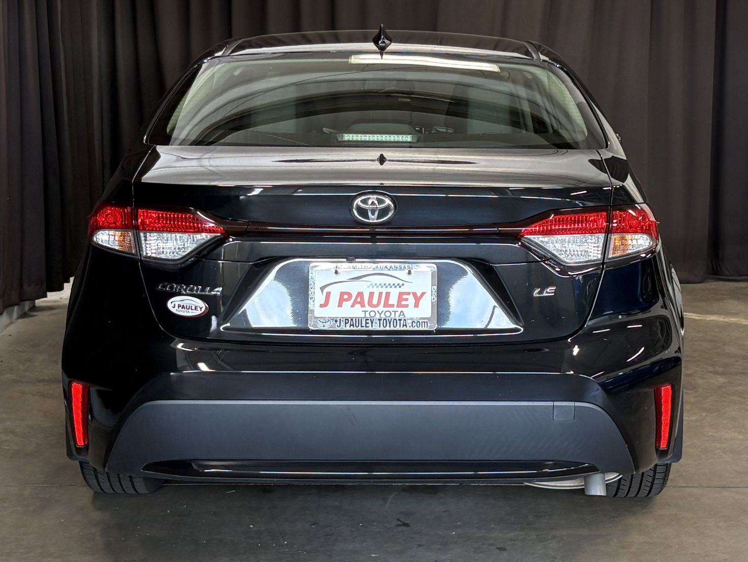Used 2021 Toyota Corolla LE FWD image 6
