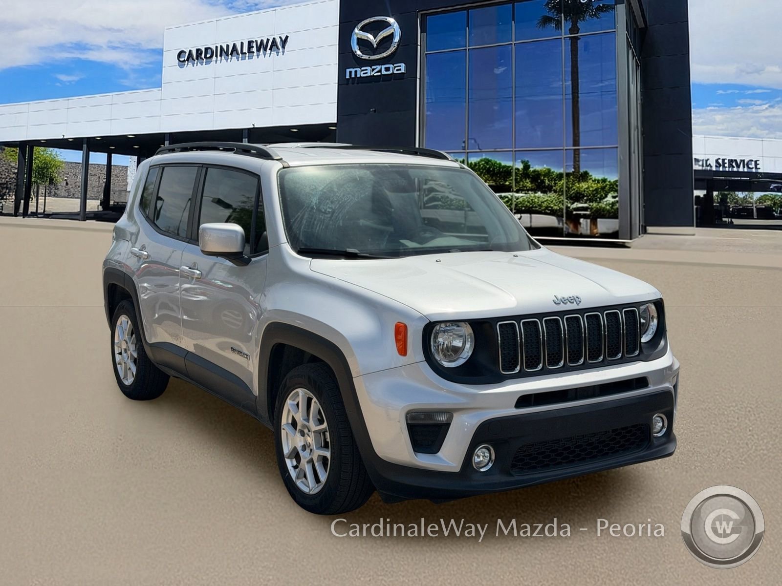 Used 2019 Jeep Renegade Latitude w/ Popular Equipment Group FWD image 3
