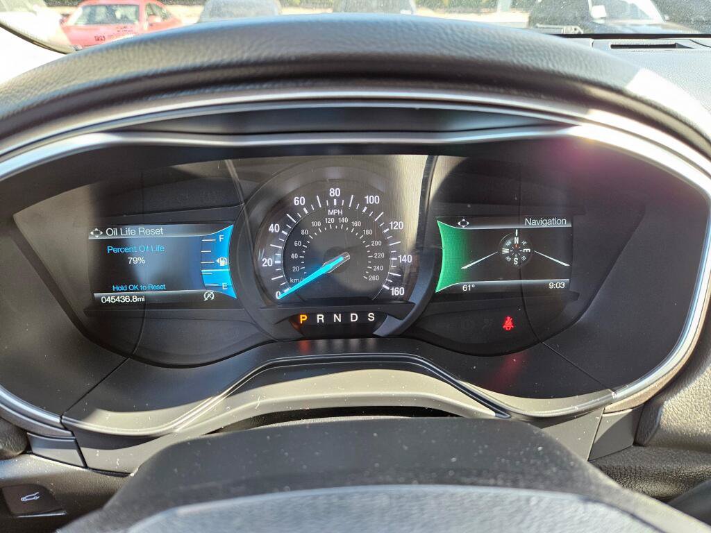 Used 2019 Ford Fusion SE w/ Equipment Group 151A FWD image 21