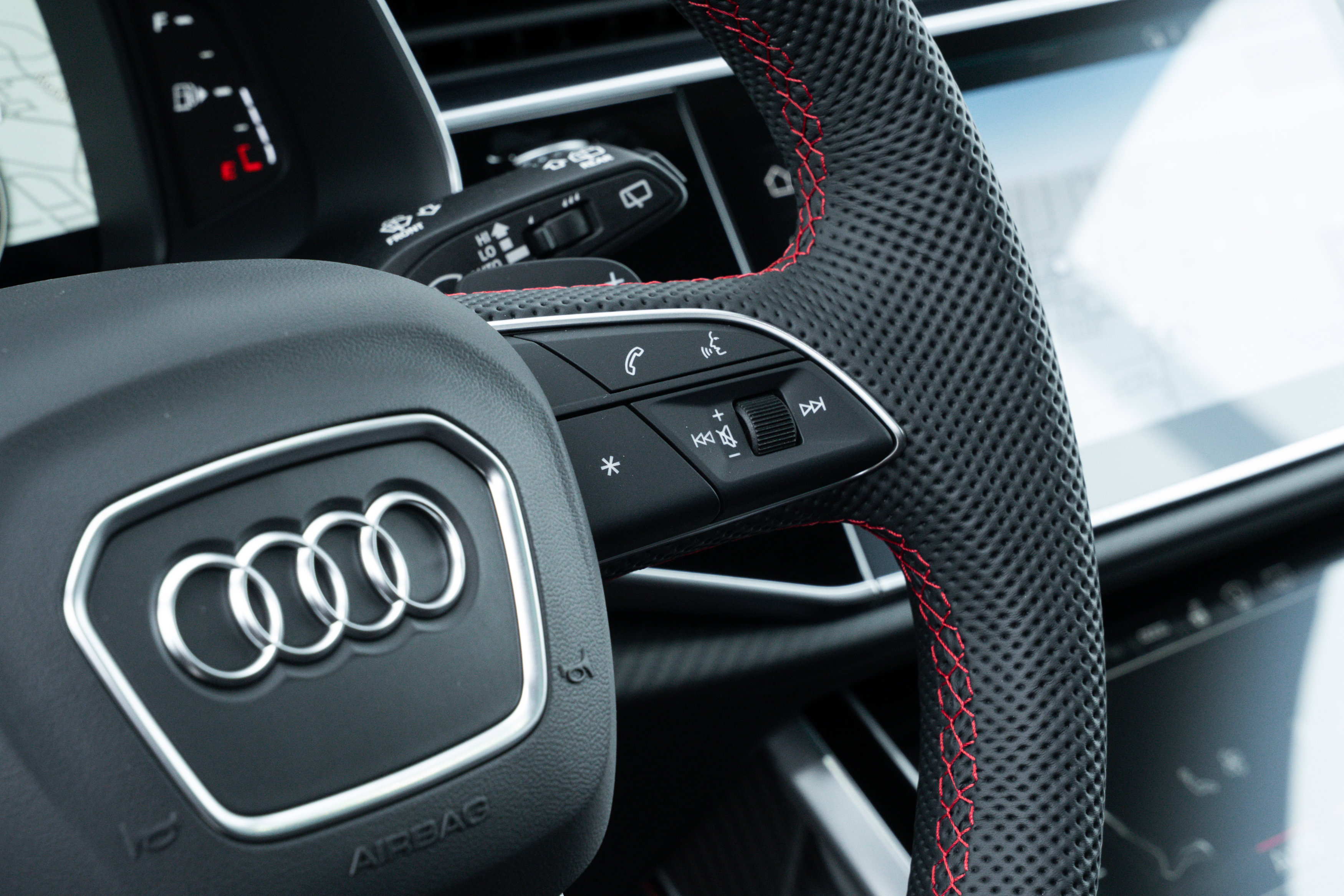 New 2026 Audi Q8 Prestige image 12