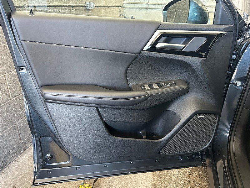 New 2026 Mitsubishi Outlander SE FWD image 17