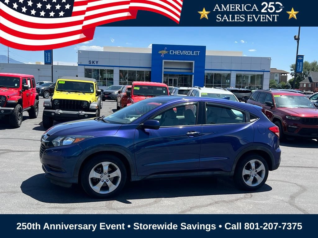 Used 2017 Honda HR-V LX image 2