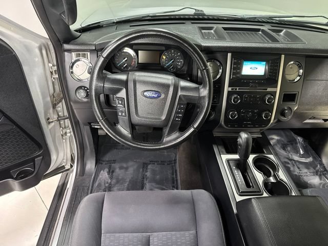 Used 2017 Ford Expedition EL XL w/ Equipment Group 101A AWD/4WD image 16
