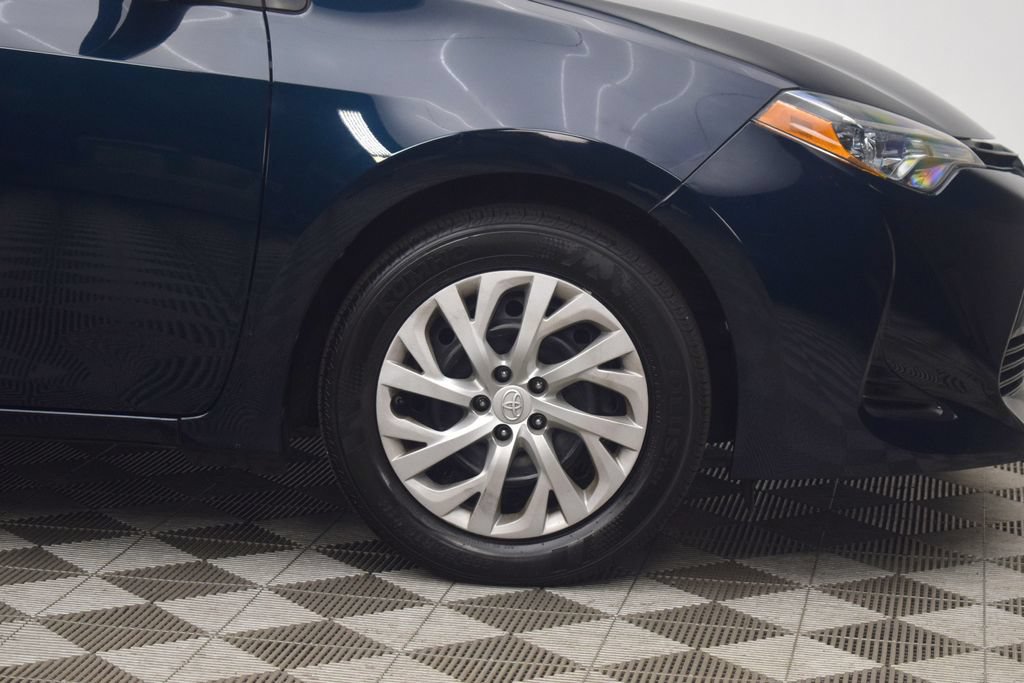 Used 2019 Toyota Corolla LE FWD image 27