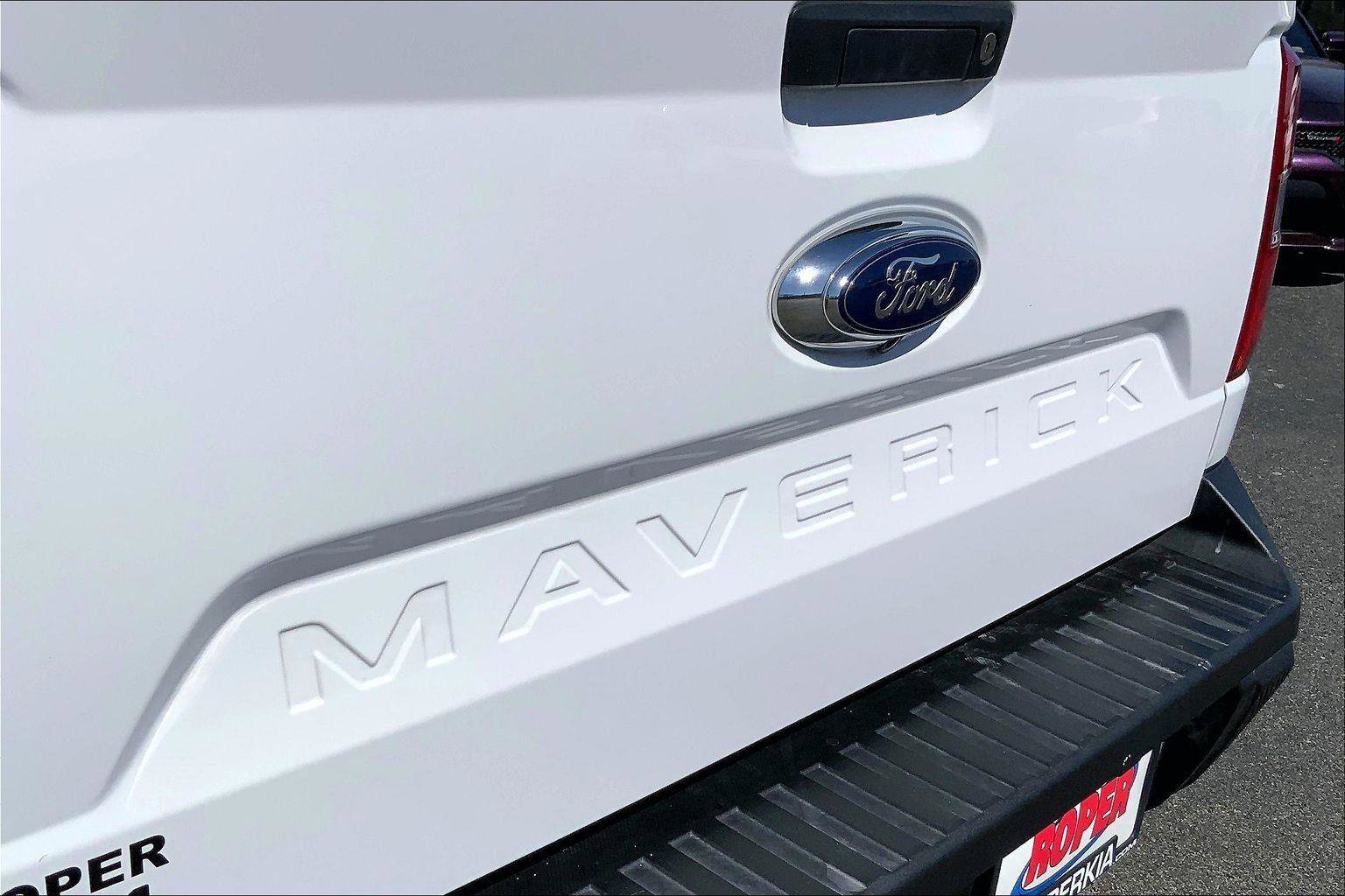 Used 2022 Ford Maverick XL image 28