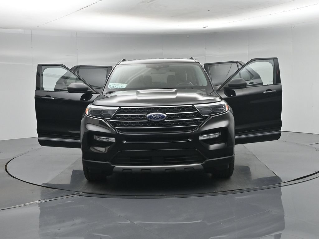 Certified 2023 Ford Explorer XLT w/ Equipment Group 202A RWD image 35
